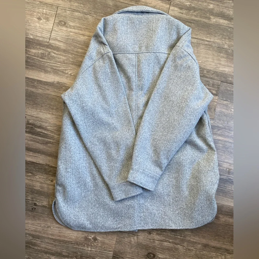 Forever 21 Women’s Oversized Plaid Flannel Jacket Size S - Picture 6 of 9